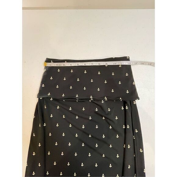 Max Studio women’s black skirt size XS - Picture 3 of 5